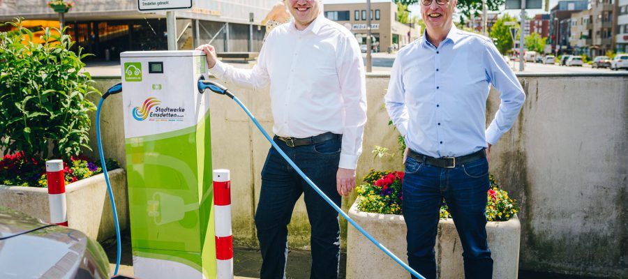 Die Stadtwerke-Ladesäule am Bahnhof ist ein guter Anfang